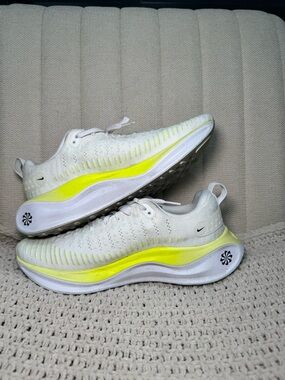 Nike Reactx Infinity Run 4  White Sneakers with Neon Yellow size 9.5 women